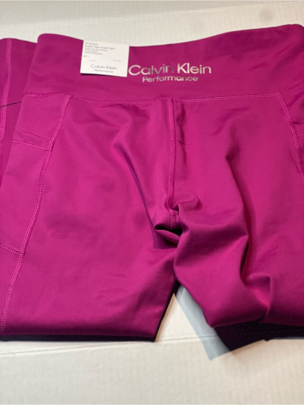 Women’s Calvin Klein Performance Girls' Magenta Active Leggings size M brand NEW